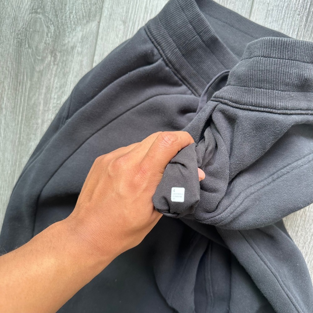 Lululemon mid rise scuba Wide Leg Fleece Sweatpants Black Women's Size 4 - Picture 3 of 6
